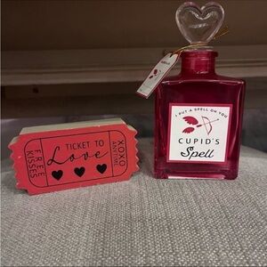 Valentine’s Day decor